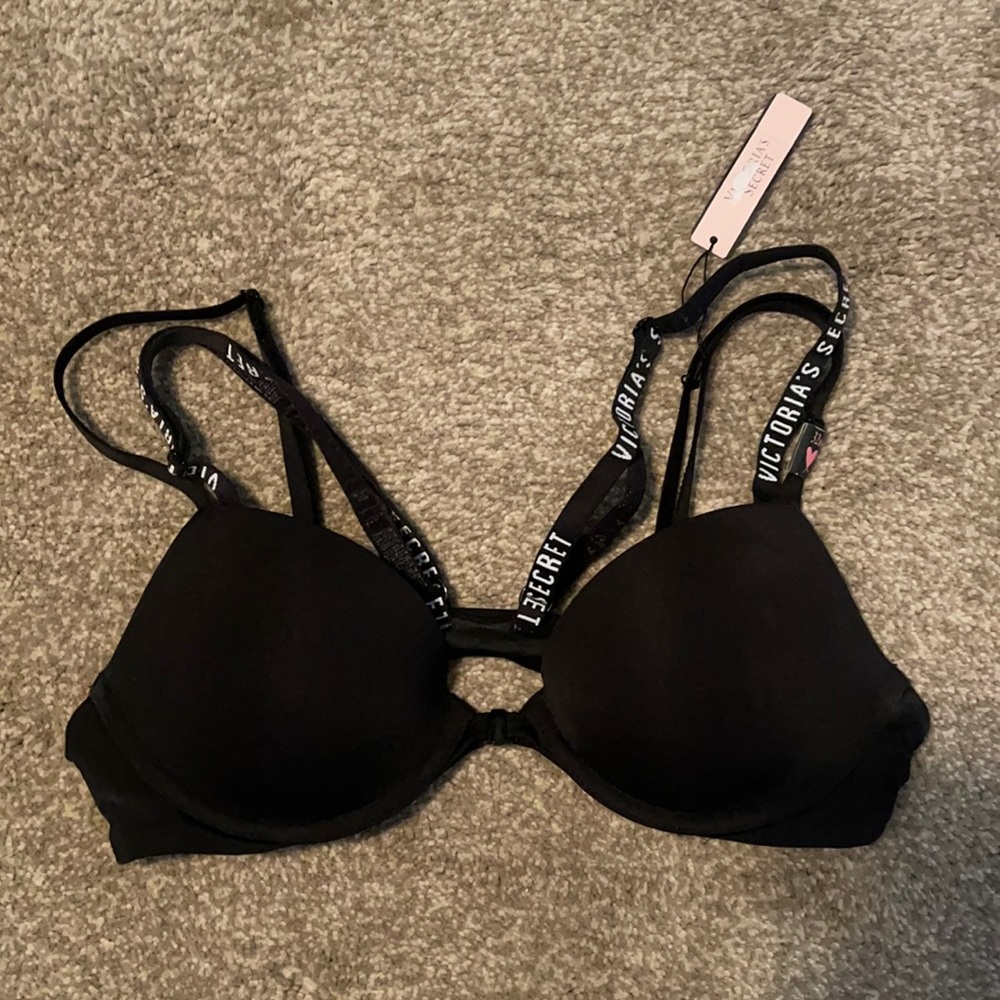 Victoria’s Secret PINK push-up bra